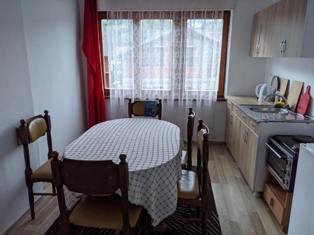 Lovely 1 Bedroom Within Walking Distance, Views Peje Exterior photo